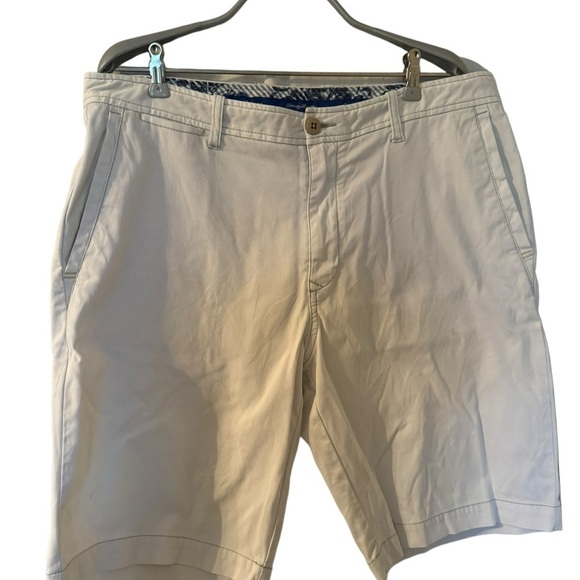 Tommy Bahama men’s shorts cotton span super comfy in EUC - Picture 1 of 7
